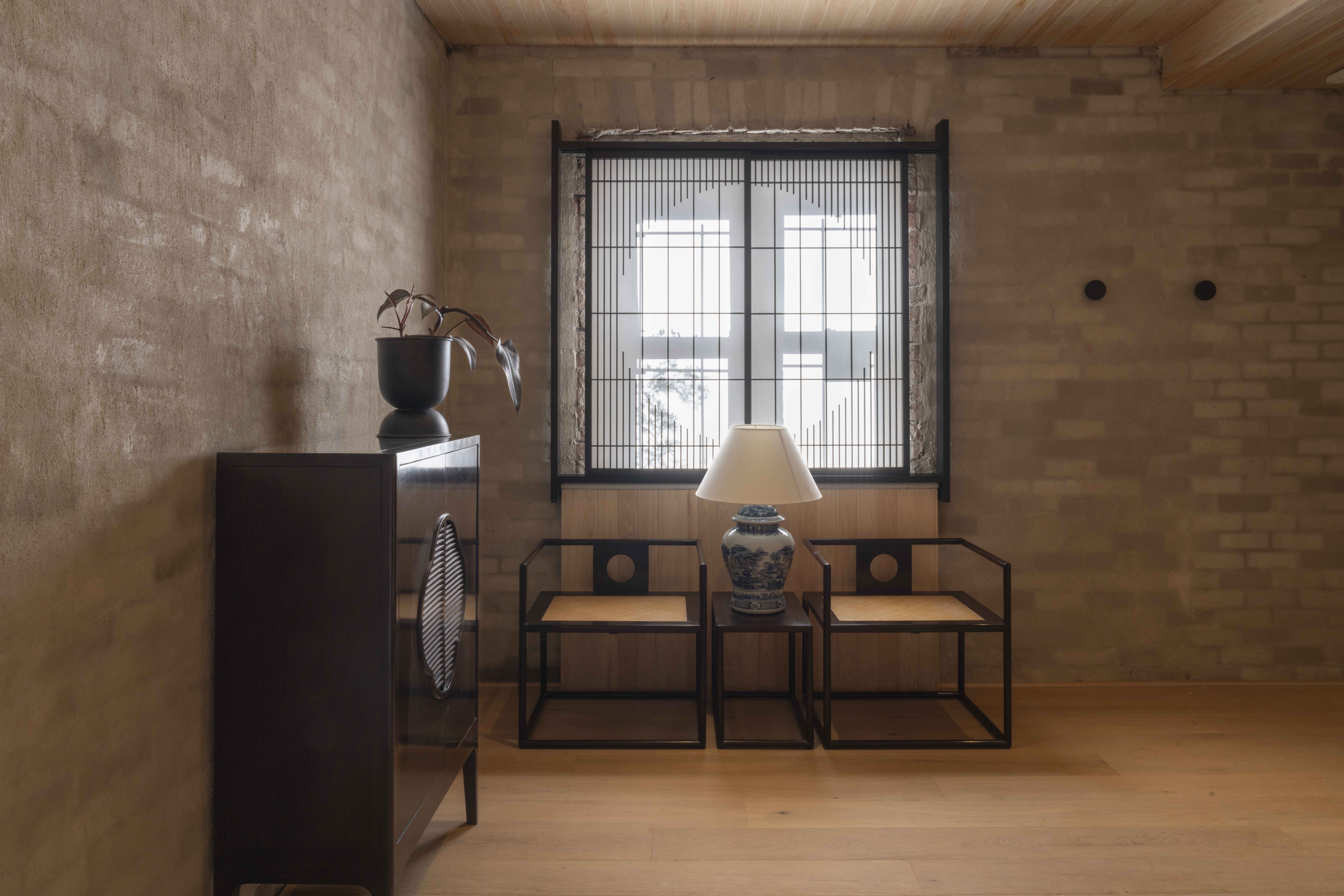 Dsc0033 In the brick spa hotel room